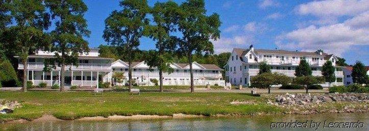 Edgewater Resort Ифрейм Екстериор снимка